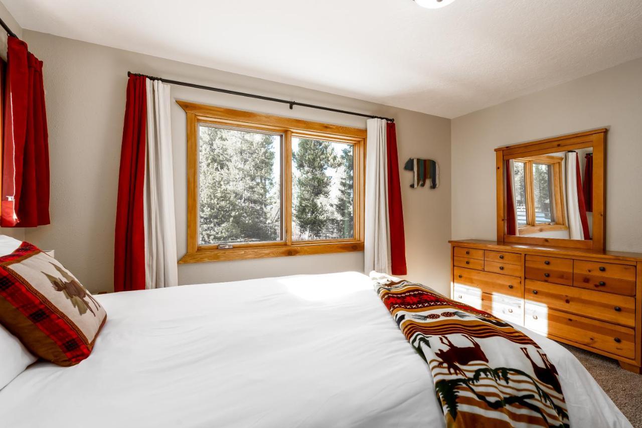 Shepherd Family Retreats- Moose West Yellowstone Exterior photo